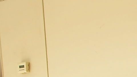 Según las autoridades, el sujeto fue descrito como un hombre afroamericano de entre 35 a 40 años