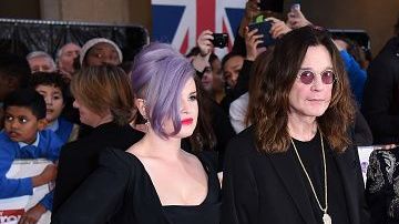 Ozzy y Sharon Osbourne con sus hijos Kelly y Jack.