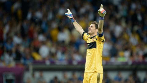 Casillas presentará su candidatura a presidir la Federación Española de Fútbol.