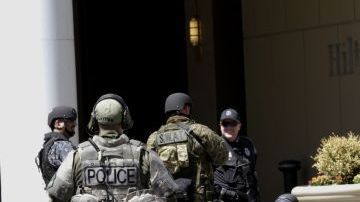 El FBI y la policía de Boston negaron hoy que se haya producido el arresto de un sospechoso, aunque que varios medios estadounidenses aseguraran lo contrario.