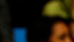 La mayor parte de su fortuna proviene del sueldo de su esposo en una firma de abogados.