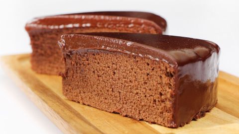 Añadir un poco de café a mezcla de pan de chocolate, amplificará el sabor del cacao.