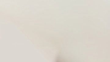 Dicen que ver un gato negro a los ojos es de mala suerte.