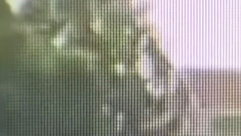 Captura de video de una cámara de vigilancia.