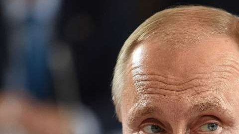 El mes pasado, dijeron que Putin preferiría a Trump y a Sanders.