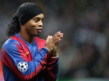 Ronaldinho durante sus épocas de héroe en Barcelona.