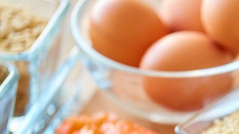 Las mejores fuentes de proteínas son las carnes, el pescado y los huevos y los lácteos