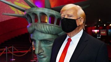 Trump con máscara permanente en NYC