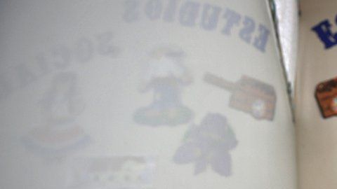 Costa Rica está cerrando escuelas por falta de alumnos.