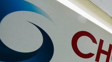 Mientras algunas familias temen quedarse sin un lugar donde vivir, otras están comprando casas.