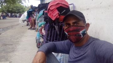 Luis es uno de los miles de venezolanos que se quedaron sin trabajo y regresaron a su país.