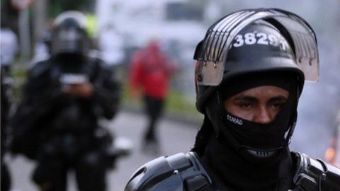 Las protestas contra la violencia policial generaron más violencia.