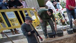 98786005_gettyimages-621085716