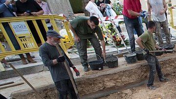 98786005_gettyimages-621085716