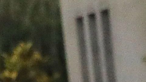 Heridos reciben tratamiento afuera de un hospital en Beirut.