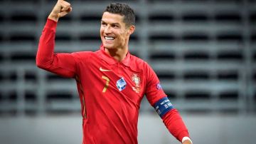 Cristiano Ronaldo, el primer jugador europeo en llegar a los 100 goles con su selección.