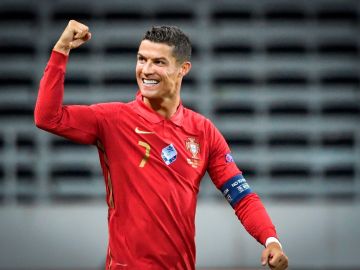 Cristiano Ronaldo, el primer jugador europeo en llegar a los 100 goles con su selección.