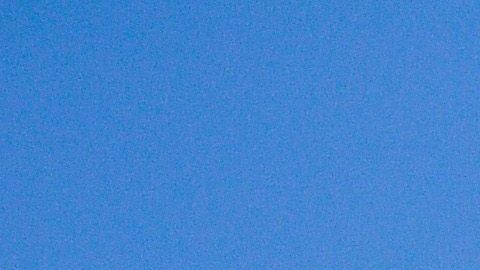 Blaine soltó los globos cuando llegó a la altura máxima y bajó en paracaídas.