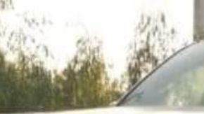 Narcos se quedan sin arsenal, se les poncha llanta y abandonan armas cerca de la frontera