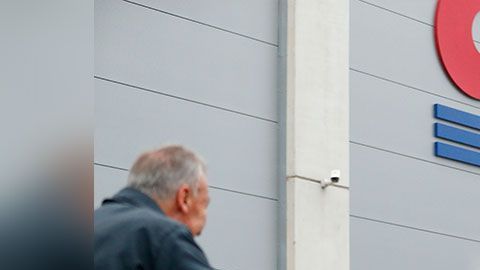 La empresa pone en prácticas diferentes estrategia para dar este artículo a un precio bajo.