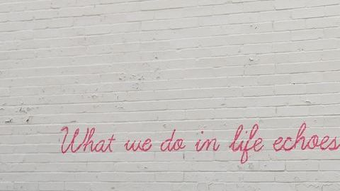 Una de las tantas obras que Bansky ha ido dejando en la Ciudad de Nueva York. Esta se encuentra en el condado de Queens.