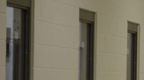 En los últimos dos años, ICE ha emitido cerca de 400,000 “detainers”, ordenes de retener a presos en cárceles locales. (Foto: proporcionada)