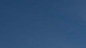 El mal tiempo provocó que las olas terminaran arrastrando a los novios.