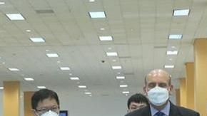 Pilar Mazzetti. (centro)