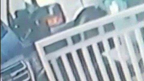 El terrible incidente quedó captado en cámara.