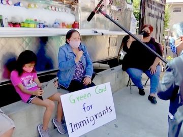 La ‘Coalición por la Green Card’ está formada por grupos comunitarios de Chicago, Los Ángeles  y Tucson que abogan por la residencia permanente para los indocumentados. Foto: Cortesía organización Pueblo y Salud