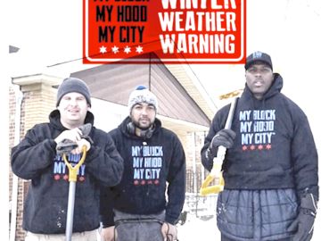 El grupo My Block, My Hood, My City busca voluntarios para ayudar a las personas mayores de Chicago a quitar la nieve de sus banquetas.