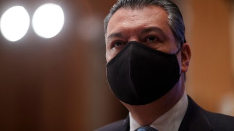 El senador demócrata Alex Padilla.