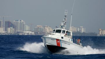 Barco de la Guardia Costera en Miami