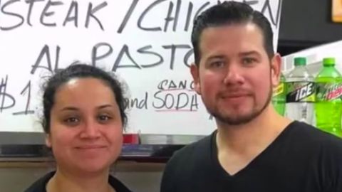 Erika Castro y su esposo Pablo Sánchez son dueños del restaurante Gyros Planet & Taqueria ubicado en el suburbio de Evanston.