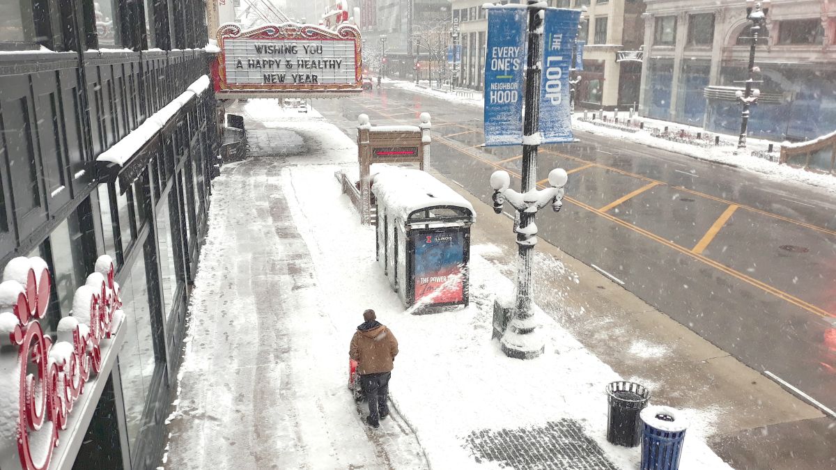 Se estima una acumulación de hasta 6 pulgadas de nieve en algunas áreas de Chicago en el día de Año Nuevo. 