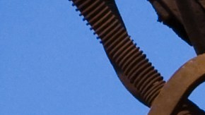 Activistas y vecinos del Lado Sureste de Chicago luchan contra la reubicación de una trituradora de metales en su zona.