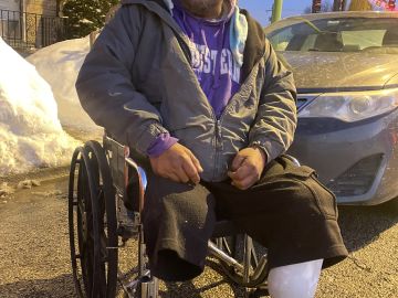 José Carrillo recibirá una silla de ruedas eléctrica donada por una buena samaritana a la organización Mijos de Chicago. (Cortesía Familia Vargas)