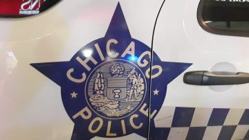 Los atracos ocurrieron en un establecimiento de comida en la cuadra 5000 W.  Madison St., según informó el Departamento de Policía de Chicago.