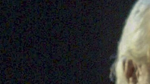 Difunden video donde Enrique Guzmán besa en la boca a su hija, Alejandra Guzmán.