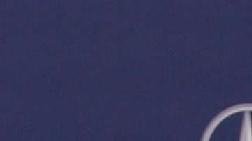 Elsa Pataky posa topless para la portada de ELLE