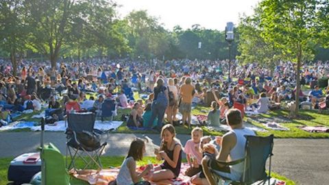 Ravinia es el festival de música al aire libre más antiguo de Estados Unidos.  Foto Google Maps