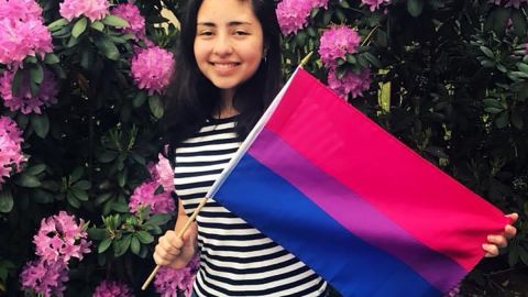 Isabella celebró su identidad LGBTQ.