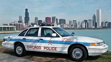 El alcalde de Chicago Brandon Johnson revela plan de seguridad comunitaria para combatir el crimen. CPD