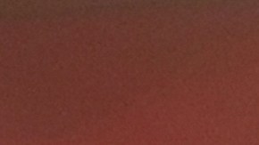 Indigente durmiendo en un cajero automático de Midtown, NYC.