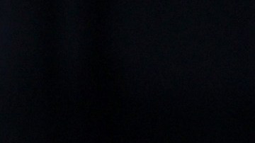 Según Pritzker la nueva ley no permite la publicidad de armas de fuego a personas menores de 18 años y limita los tipos de imágenes que se pueden usar en los anuncios.