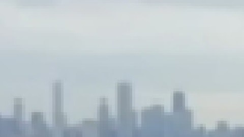 Los Obama están programados para organizar un evento, que se transmitirá en línea para limitar las multitudes en medio de la pandemia de coronavirus. Foto captura Fox Chicago 32