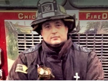 El bombero Michael Pickering de 45 años murió a causa del virus covid.19. Foto Departamento de Bomberos de Chicago