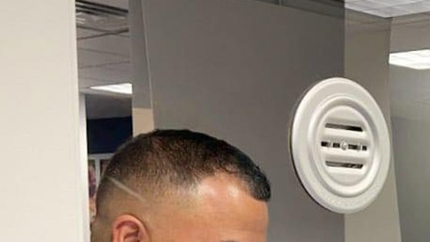 Atención al público en el Consulado General de El Salvador en Chicago. (Facebook/Consulado General de El Salvador en Chicago)