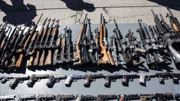 Armas decomisadas por las fuerzas de seguridad mexicanas. La gran mayoría proviene de Estados Unidos.