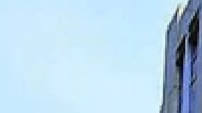 Los funcionarios dicen que el motivo de los despidos se debe a que enfrentan "los mismos desafíos" que otros sistemas de salud en Estados Unidos.